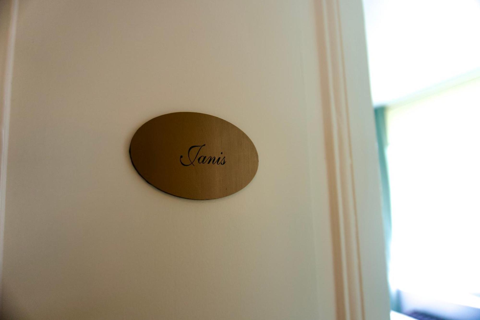 Villa" Le Relais " Les Pieds Dans L'Eau Et Jacuzzi 维姆勒 外观 照片